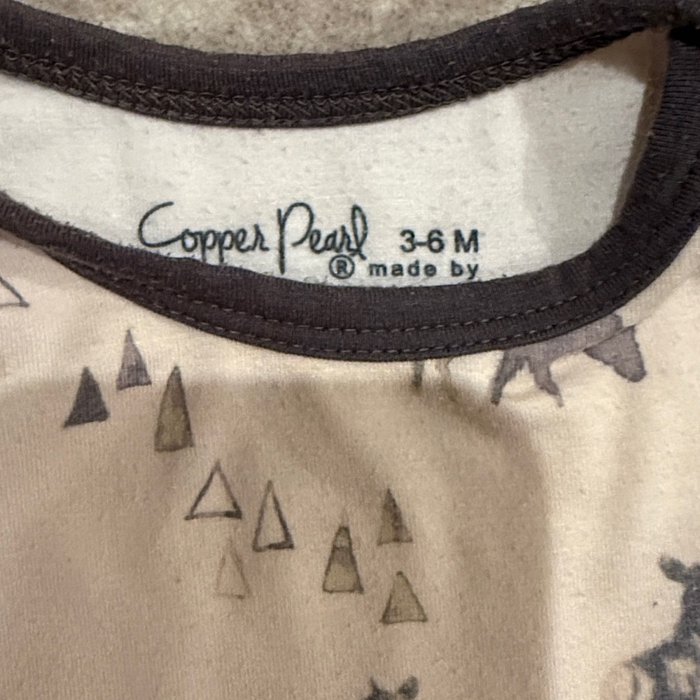 Cozy Animal Print Bodysuits - Gray and Cream - Picture 4 of 4